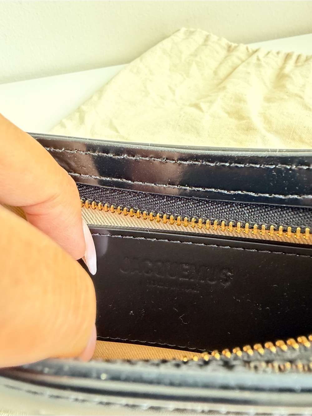 Jacquemus Black Patent Mini Shoulder Bag with Gold Hardware - Picture 5 of 7